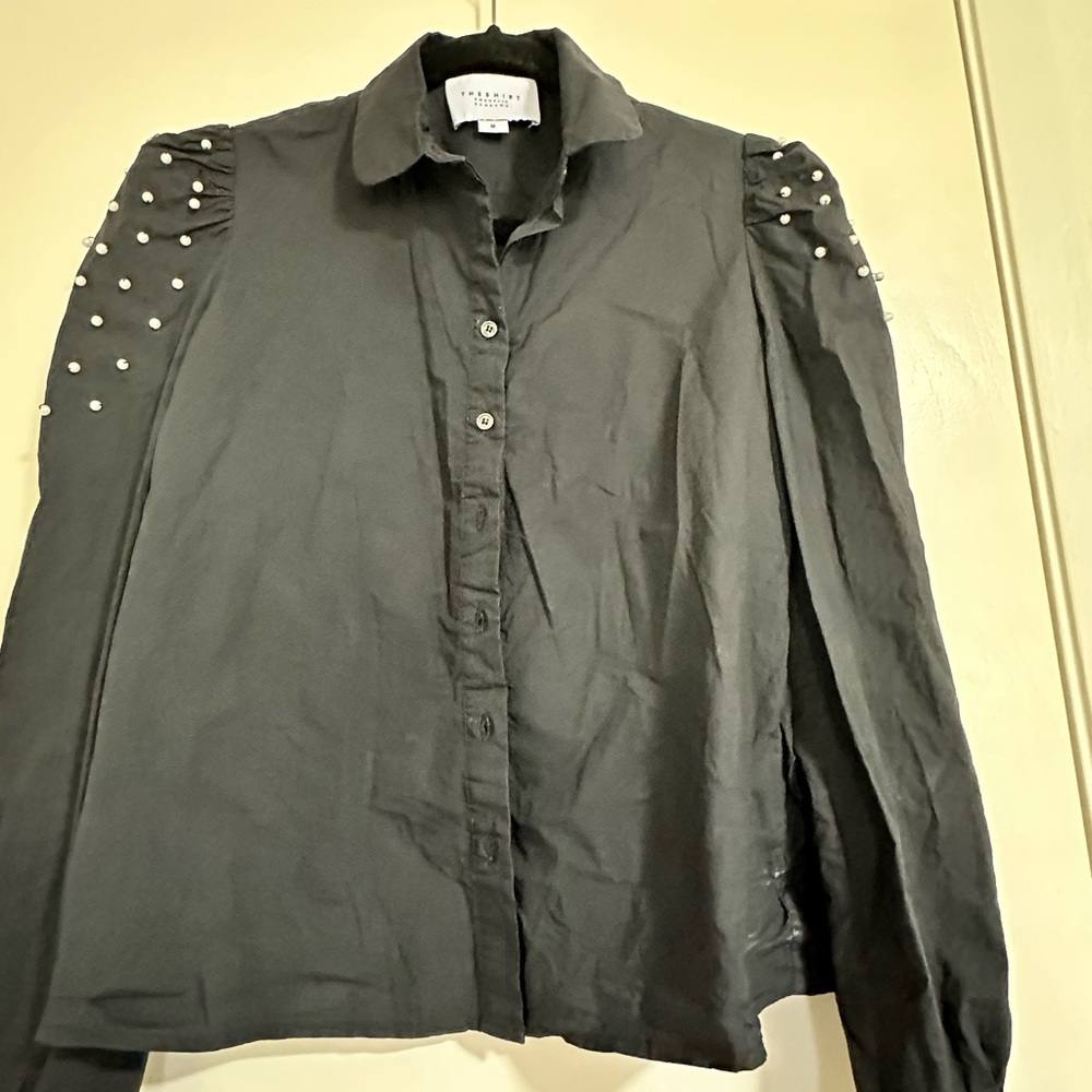 TheShirt w/Pearls - Picture 3 of 6